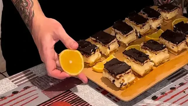 El pastel de limón que mejora con el tiempo: Citrom szelet
