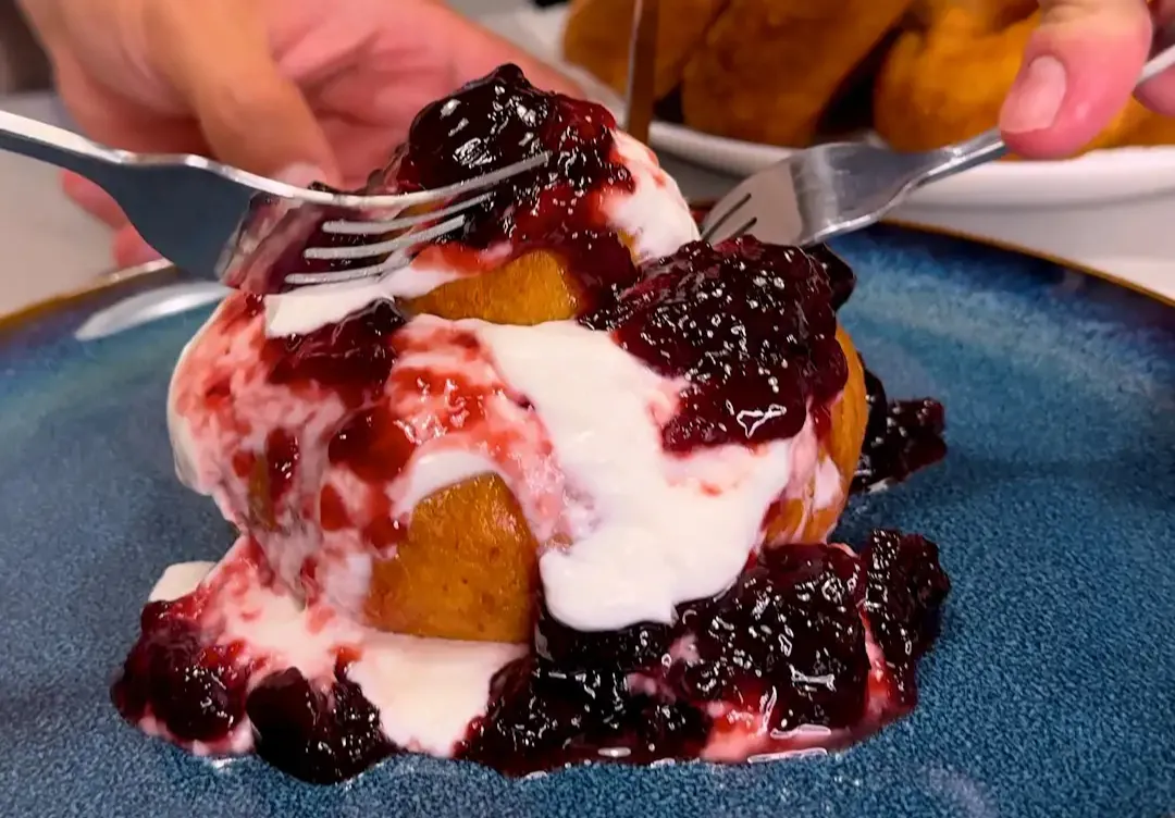 Papanasi postre rumano